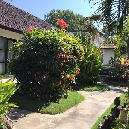 Taman Dewi Sri Villa Et Bungalow Pemuteran Kültér fotó