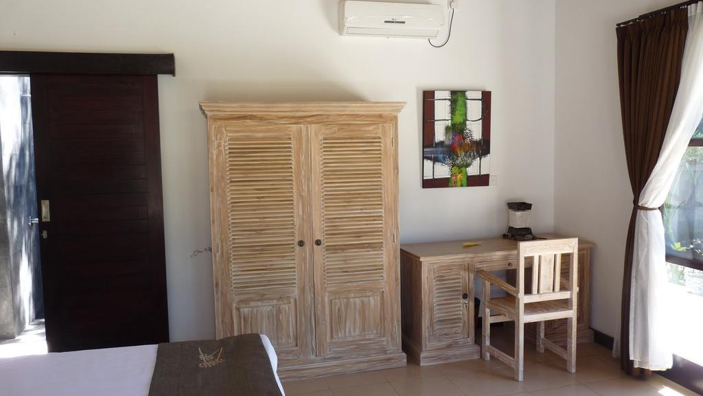 Taman Dewi Sri Villa Et Bungalow Pemuteran Szoba fotó