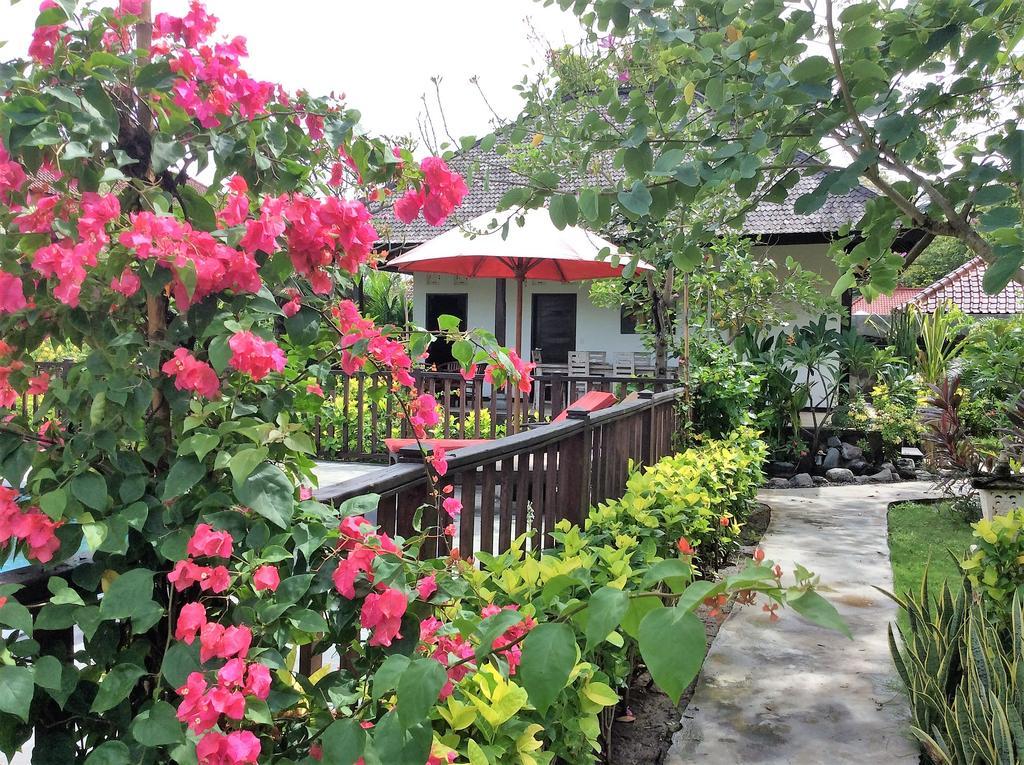Taman Dewi Sri Villa Et Bungalow Pemuteran Kültér fotó