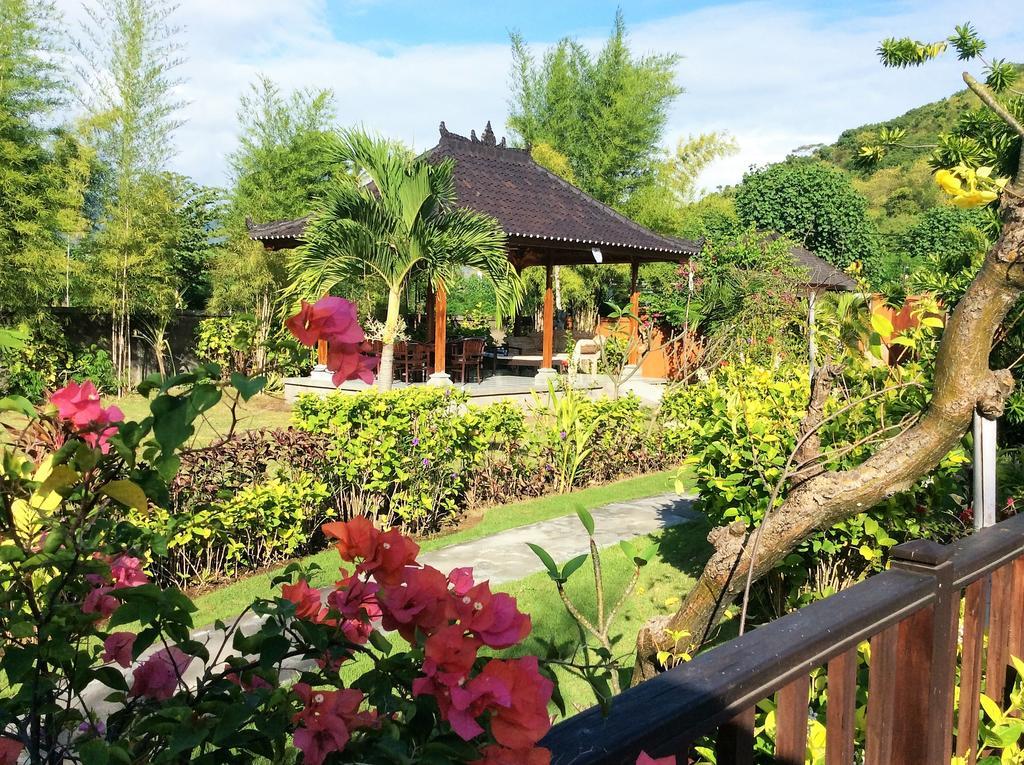 Taman Dewi Sri Villa Et Bungalow Pemuteran Kültér fotó